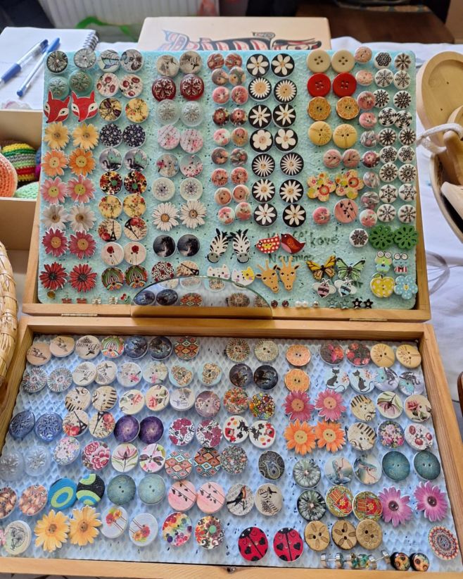 ✨ MIJA – Ručně tvořené s láskou ✨ Jsme Michaela a mamka Jana – dvě nadšené tvůrkyně, které milují ruční práci. Jana s...